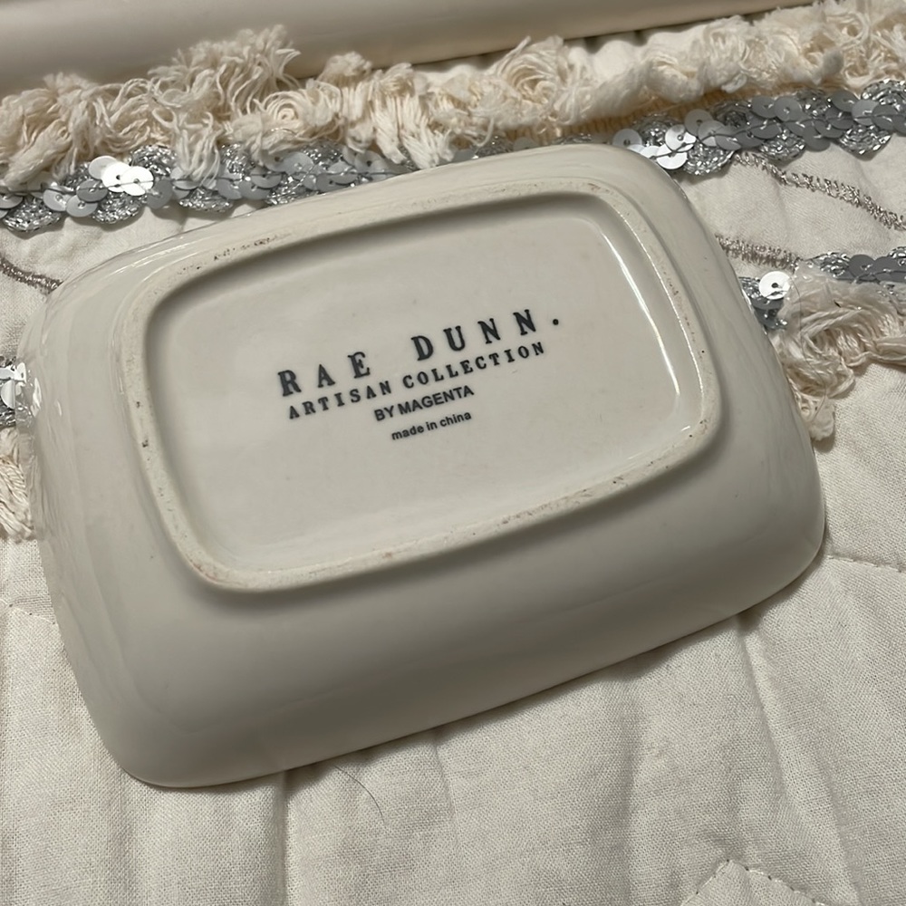 Rae Dunn Glamour ceramic set - Picture 7 of 8
